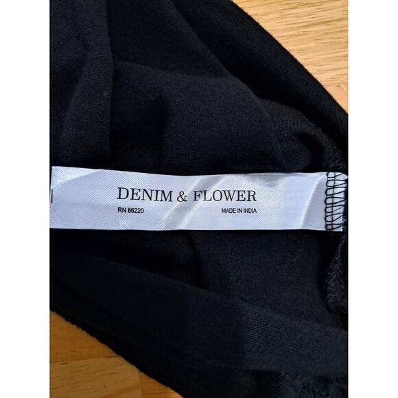 Denim & Flower Ricky Singh Papi's Tacos Black T-shirt Graphic Tee Women's XL - Picture 12 of 15